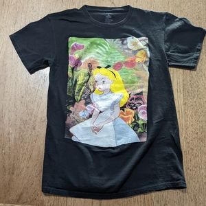 Alice in wonderland flower scene cartoon black shirt